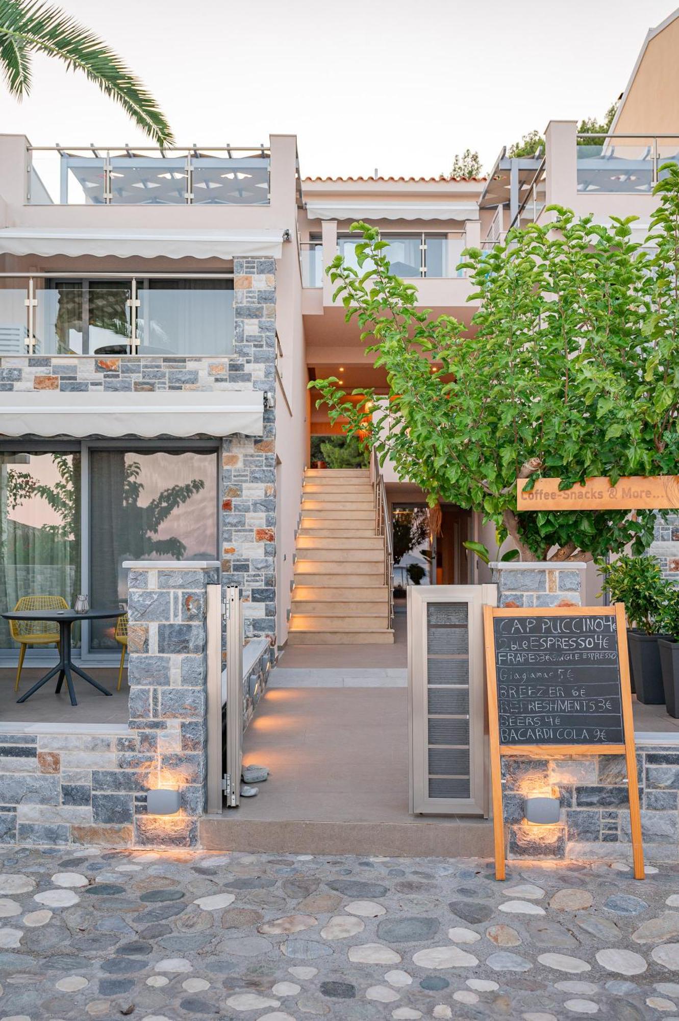 8Moons Boutique Apartments Kokkari Extérieur photo